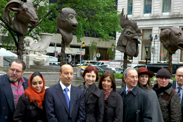 Ai_Weiwei_Zodiac_Heads_and_heads.jpg