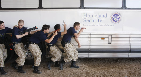 Explorer_scouts_border_patrol.jpg
