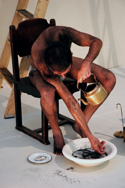 Nikhil_Chopra_washing.jpg