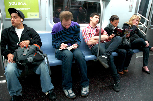 F_train_Brooklyn_to_Manhattan.jpg