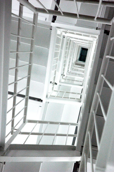 New_Museum_inside_stairs.jpg