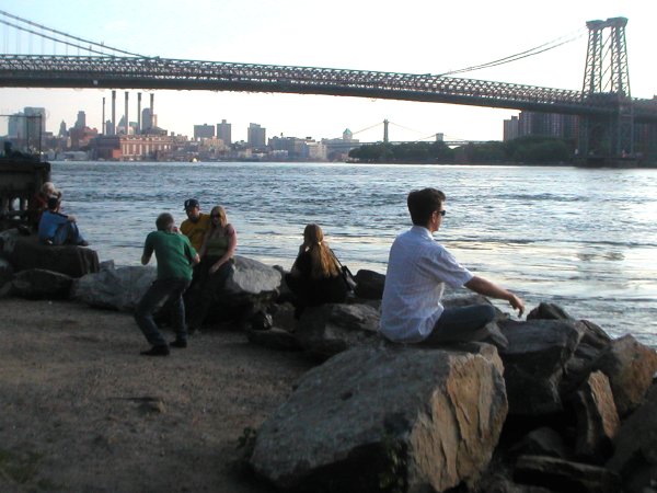 Williamsburgbeach.jpg