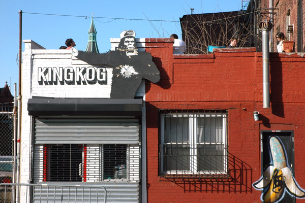williamsburg_roof_party.jpg